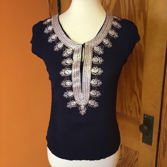 3 for 20 $ bundle Francesca’s Collection Embroidered ethnic vibes top - Picture 5 of 11